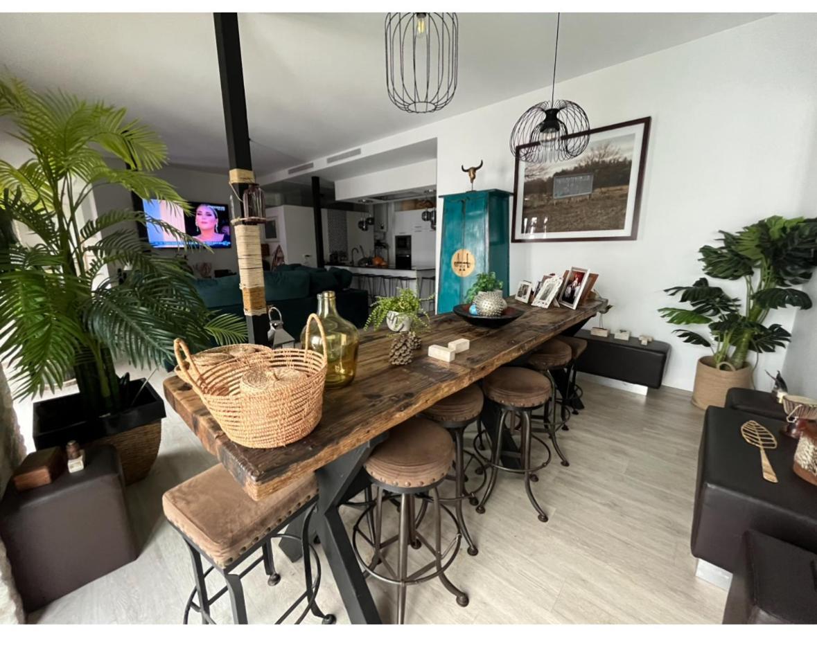 Casa Duque Compartida Familiar 1-Habitacion Con Bano Propio Севиля Екстериор снимка