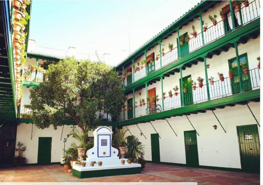 Casa Duque Compartida Familiar 1-Habitacion Con Bano Propio Севиля Екстериор снимка