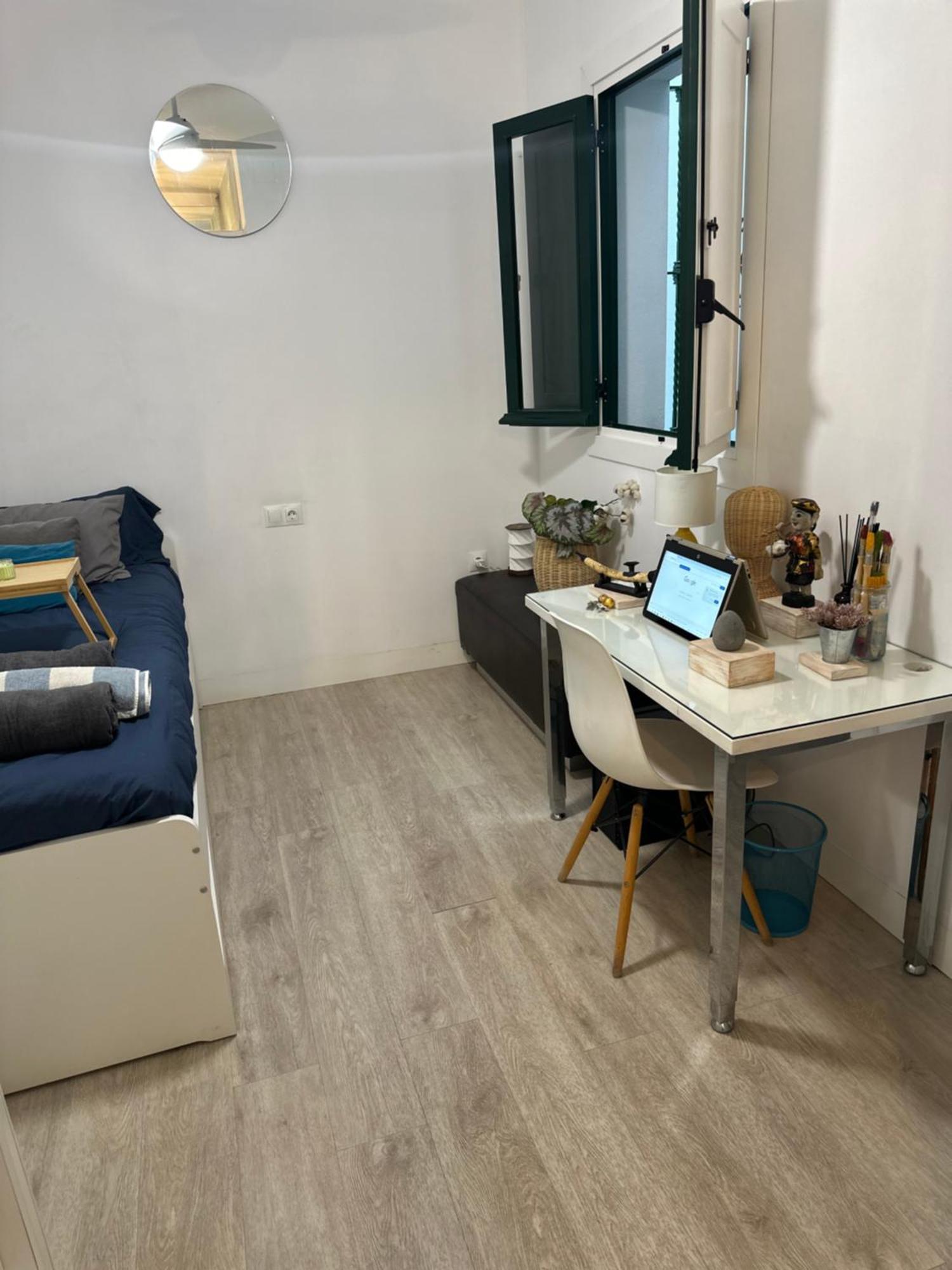 Casa Duque Compartida Familiar 1-Habitacion Con Bano Propio Севиля Екстериор снимка