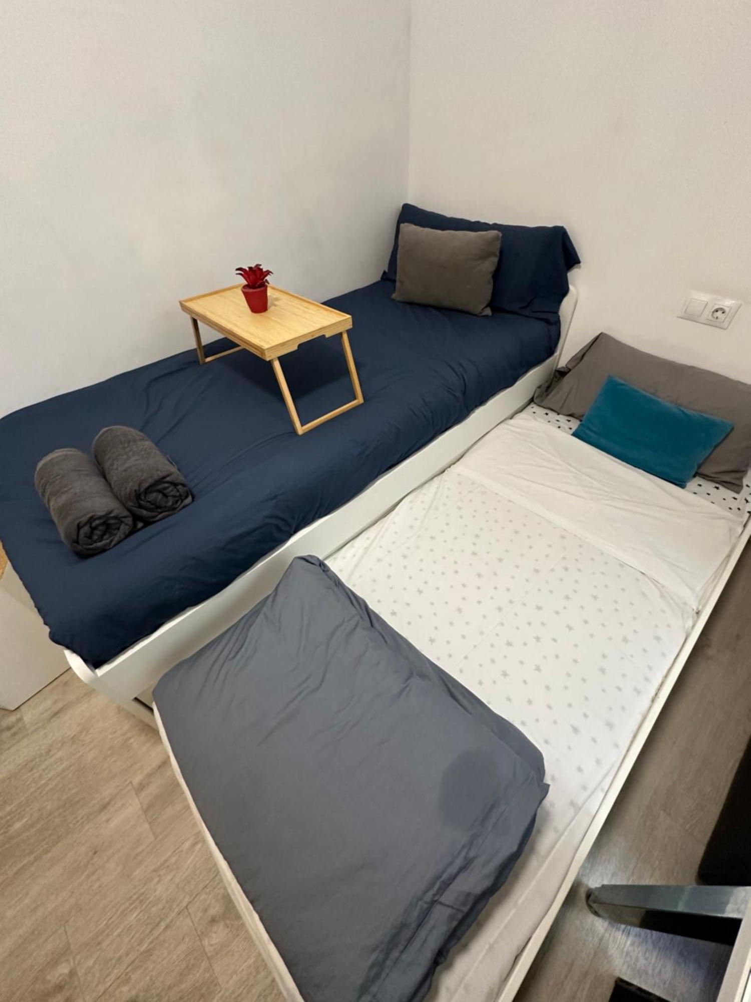 Casa Duque Compartida Familiar 1-Habitacion Con Bano Propio Севиля Екстериор снимка